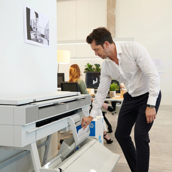 Фото - Принтер для цветной печати HP DesignJet T950 с Wi-Fi (2Y9H3A)