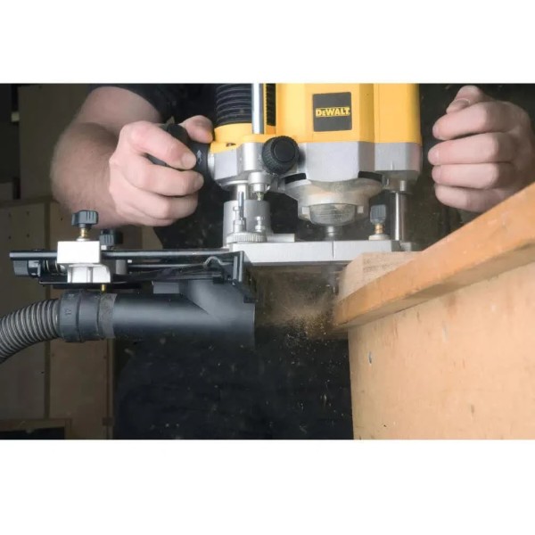 Фото - Фрезер DeWALT DW621