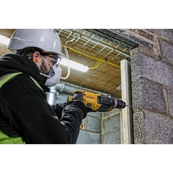 Фото - Перфоратор DeWALT D25134K