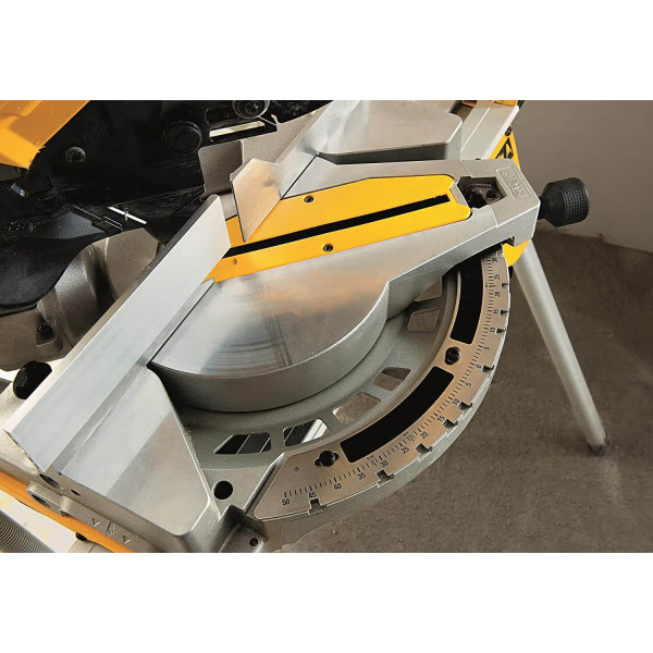 Фото - Пила торцевая DeWALT D27113