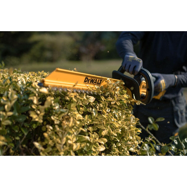 Фото - Кусторез аккумуляторный DeWALT XR Li-Ion 18В (DCMHT562P1)