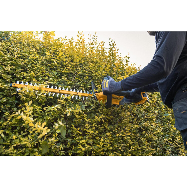 Фото - Кусторез аккумуляторный DeWALT XR Li-Ion 18В (DCMHT562P1)