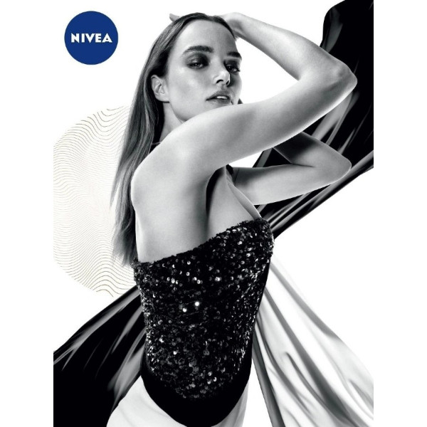 Фото - Дезодорант аерозольний NIVEA антіперсп Чорне і біле Невидимий Гладкий Шовк 150мл