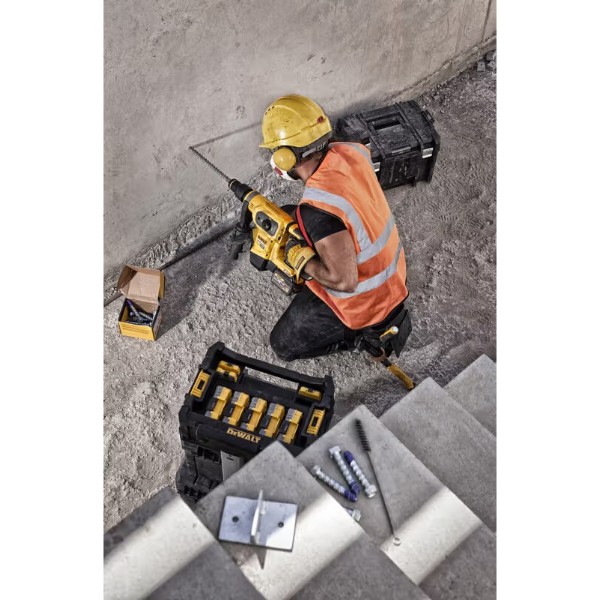 Фото - Бур DeWALT SDS-MAX ,XLR 35x450x570 мм (DT60838)