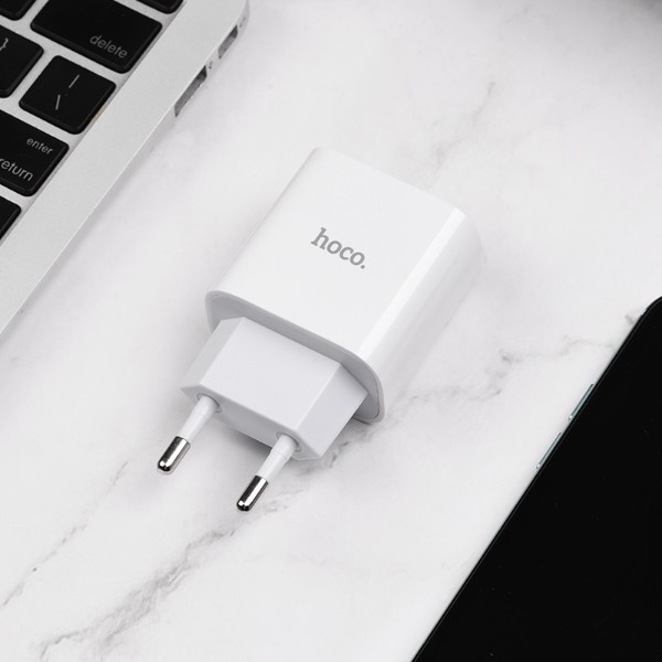 Фото - Сетевое зарядное устройство HOCO C76A Plus Speed source PD20W charger White (6931474746917)