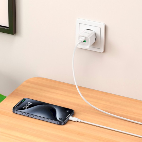 Фото - Сетевое зарядное устройство HOCO C147A Charm PD20W+QC3.0 charger (EU) White (6942007630276)