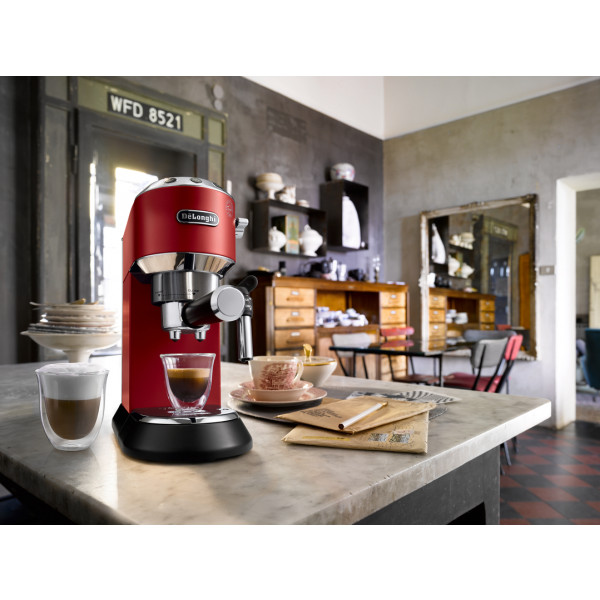 Фото - Уценка - Кофеварка рожковая Delonghi EC 685.R