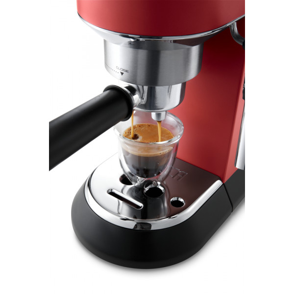 Фото - Уценка - Кофеварка рожковая Delonghi EC 685.R