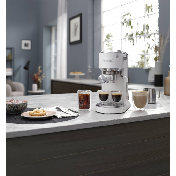 Фото - Кавоварка ріжкова Delonghi EC890.WI