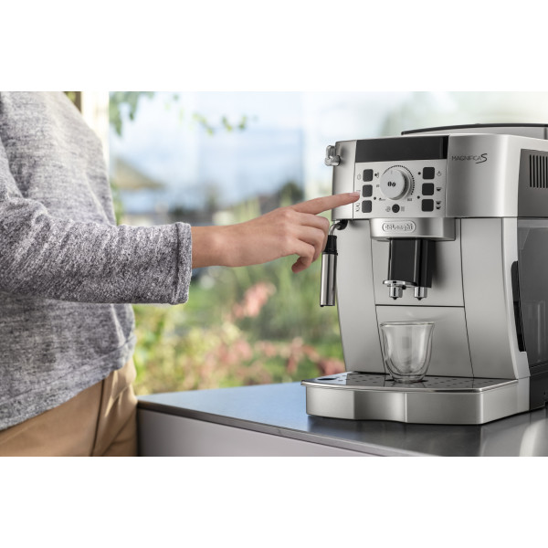 Фото - Кофемашина Delonghi ECAM 22.110.SB
