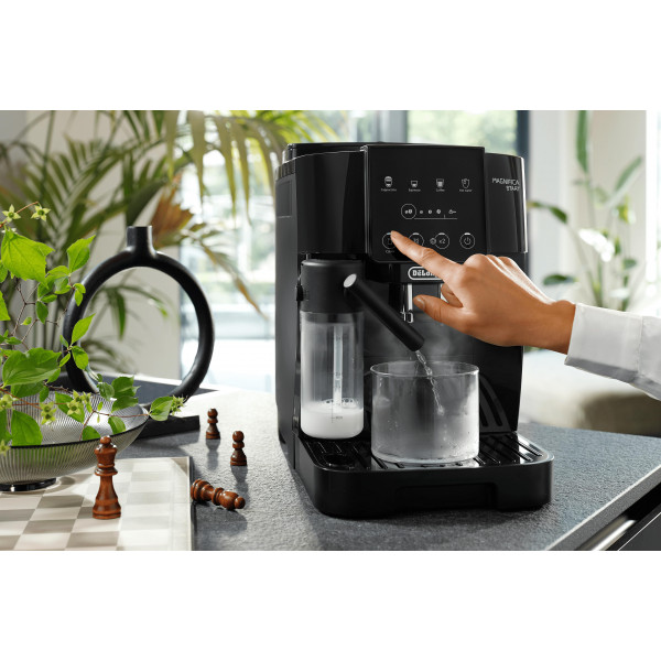 Фото - Кавомашина Delonghi ECAM220.60.B