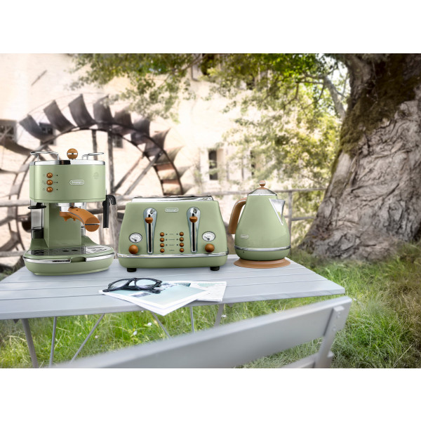 Фото - Электрический чайник Delonghi KBOV2001.GR