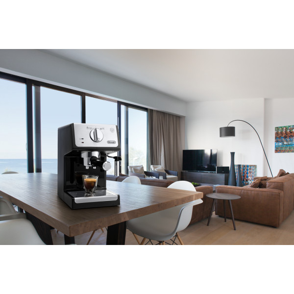 Фото - Кофеварка рожковая Delonghi ECP33.21