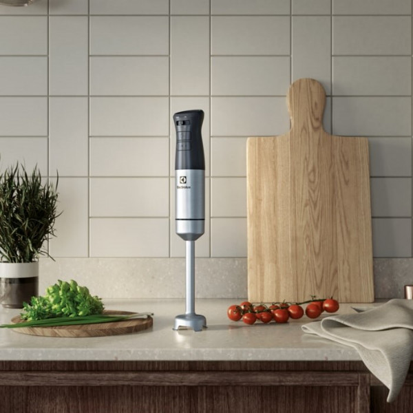 Фото - Уценка - Блендер погружной Electrolux E5HB2-8SS