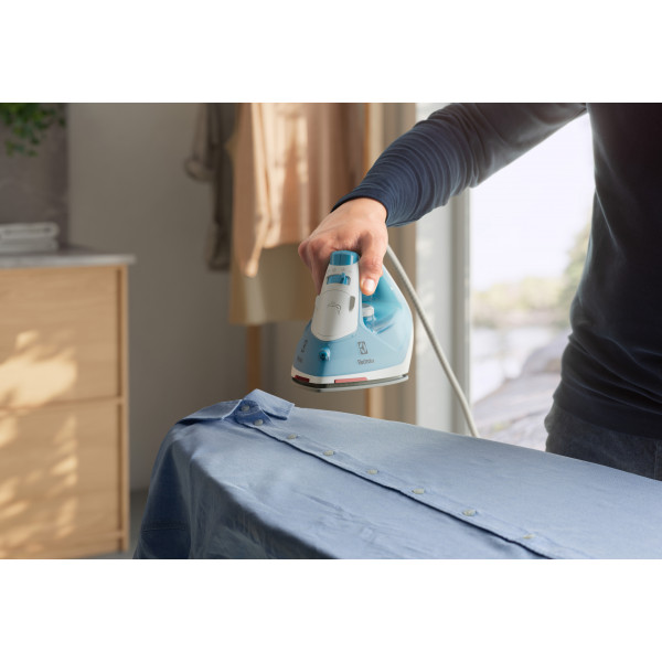 Фото - Утюг Electrolux E5SI2-4CB