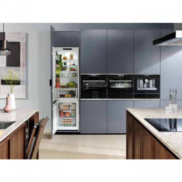 Фото - Шкаф для подогрева посуды Electrolux KBD4X