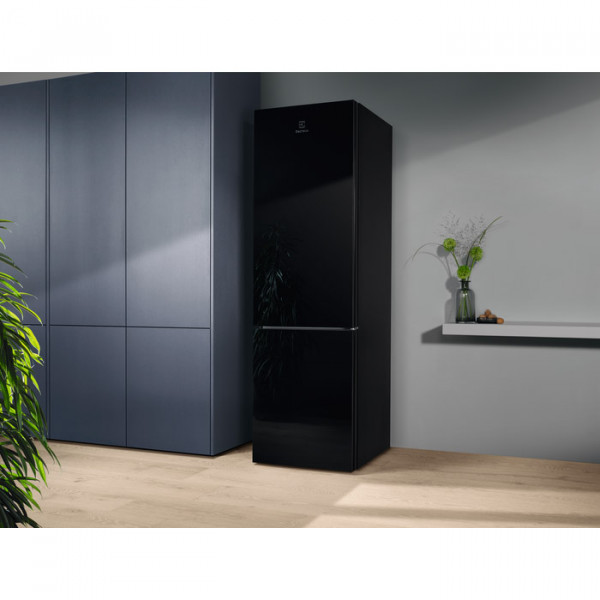 Фото - Холодильник Electrolux RNT7ME34K1