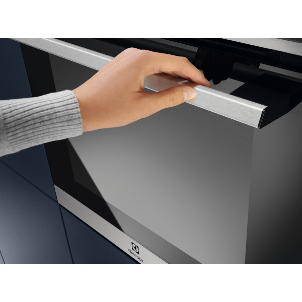 Фото - Духова шафа Electrolux EOF5C50BX
