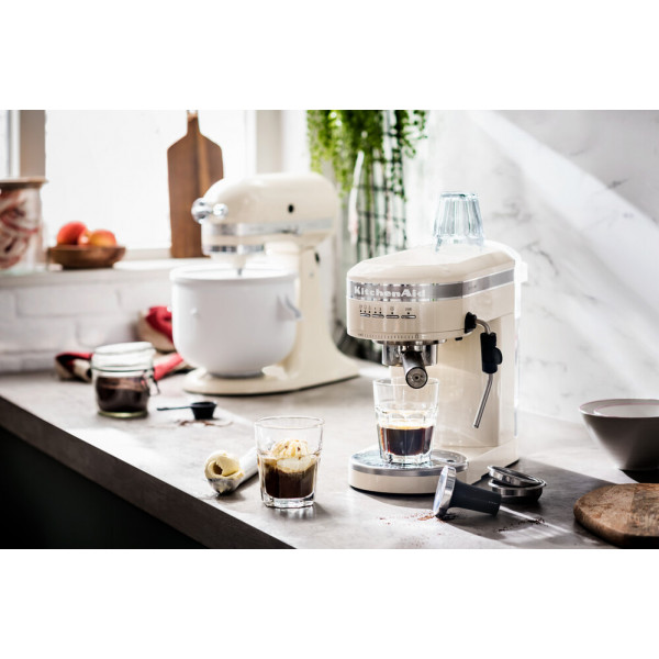 Фото - Кавоварка рожкова KitchenAid Artisan (5KES6503EAC)