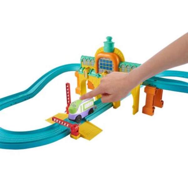Фото - Залізничний потяг CHUGGINGTON Коко на батарейках (EU890403)