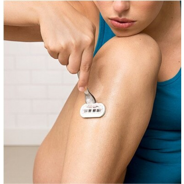 Фото - Подарочный набор для ухода за телом Gillette VENUS Platinum Бритва с 1 смен.касетой+2 Embrace смен.касеты+Дор.футляр