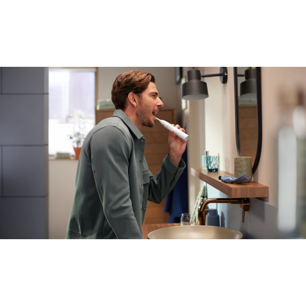 Фото - Уценка - Зубная щетка электрическая Philips HX7108/01 серии 5300