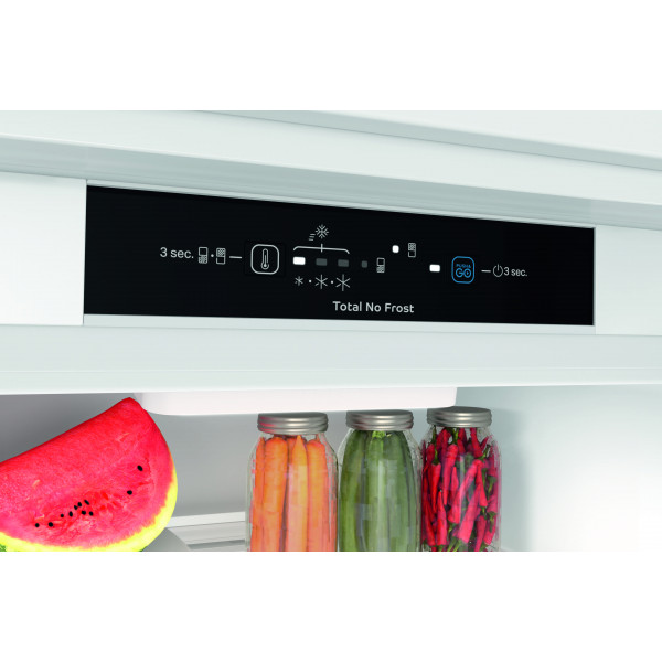 Фото - Холодильник вбудований Indesit INC20T321EU