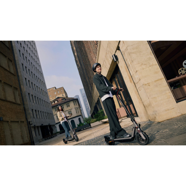 Фото - Электросамокат Segway Ninebot F3 E