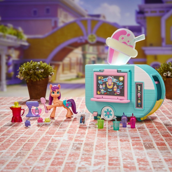 Фото - Колекційні фігурки набір Hasbro MY LITTLE PONY "Зоряний трейлер Снні" (F6339)