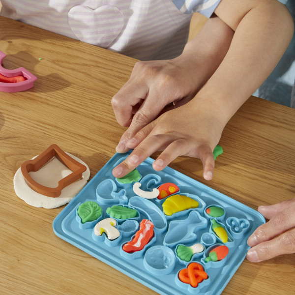 Фото - Набори для ліплення Play Doh Hasbro Маленький Шеф (F6904)