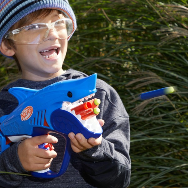 Фото - Бластер многозарядный Hasbro Шаркфайер серии Nerf Wild (F8645)