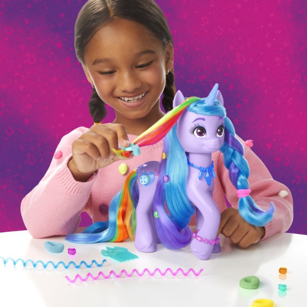 Фото - Коллекционная интерактивная фигурка Hasbro My Little Pony Хрустальная магия Иззи (F8825)