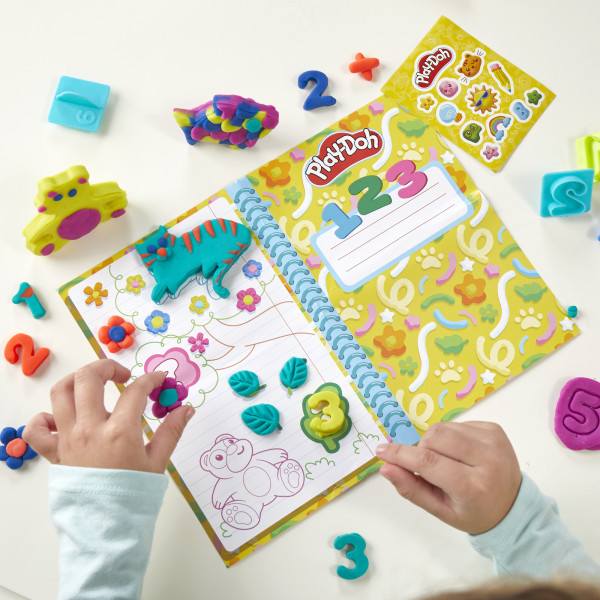 Фото - Набори для ліплення Hasbro Play-Doh Шкільні заняття (F9144)