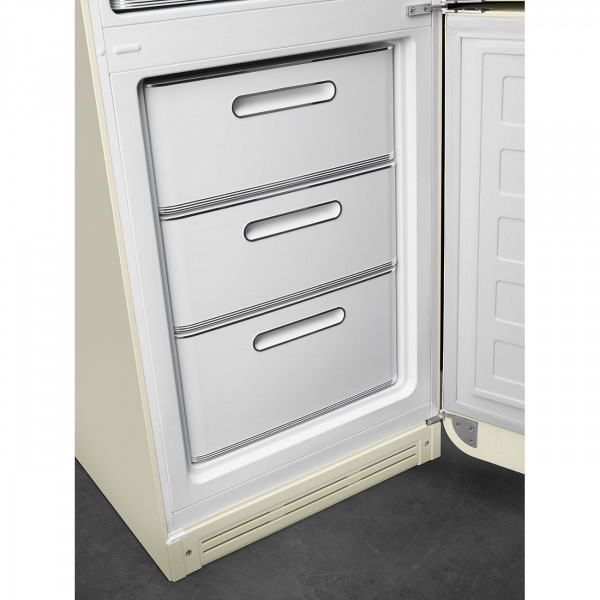 Фото - Холодильник Smeg FAB32RCR5