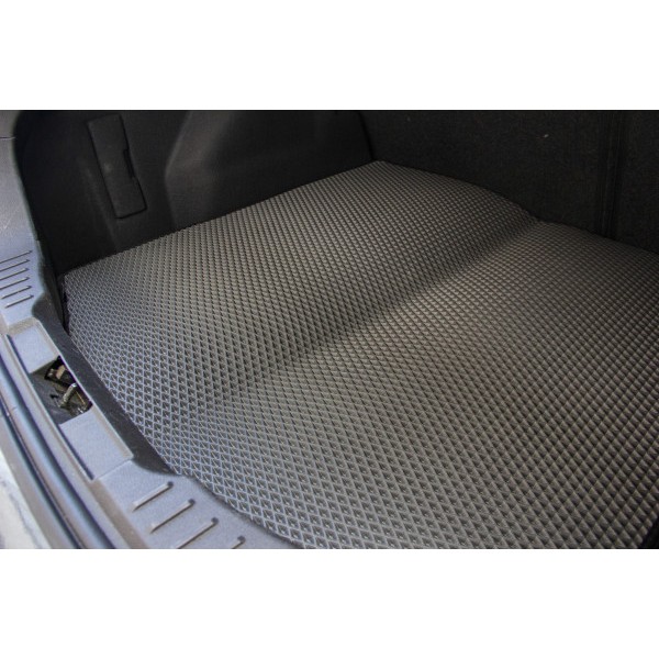 Фото - EVA коврик в багажник авто EVAtech для Focus (C346) Ford 2011-2018 3 поколение Sedan USA (FD1450B1SGB)