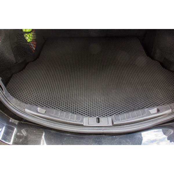Фото - EVA коврик в багажник авто EVAtech для Fusion Ford 2012-2017 2 поколение Sedan USA (FD13205B1SBB)