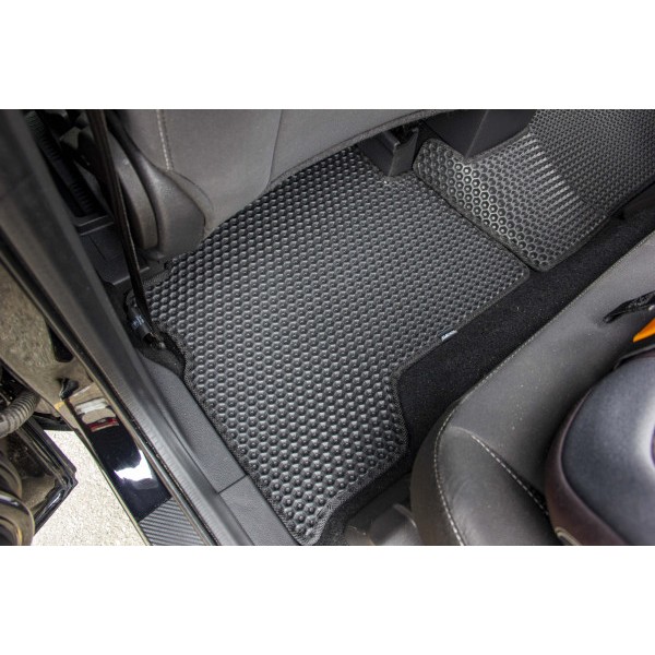 Фото - Килимки з екошкіри в салон авто EVAtech ECO для Kuga Restyling Ford 2016-2019 2 покоління SUV EU FD3563CV5FC4BBB