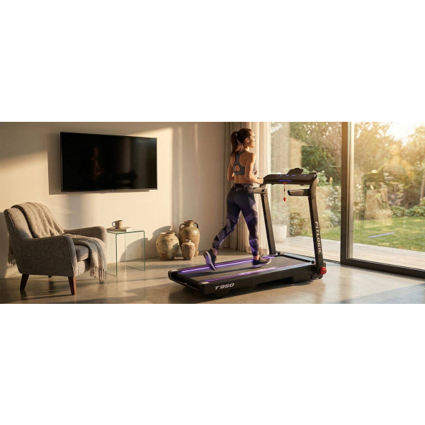 Фото - Бігова доріжка FitLogic T950
