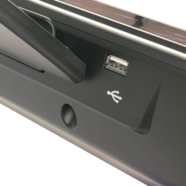 Фото - Бігова доріжка FitLogic T950