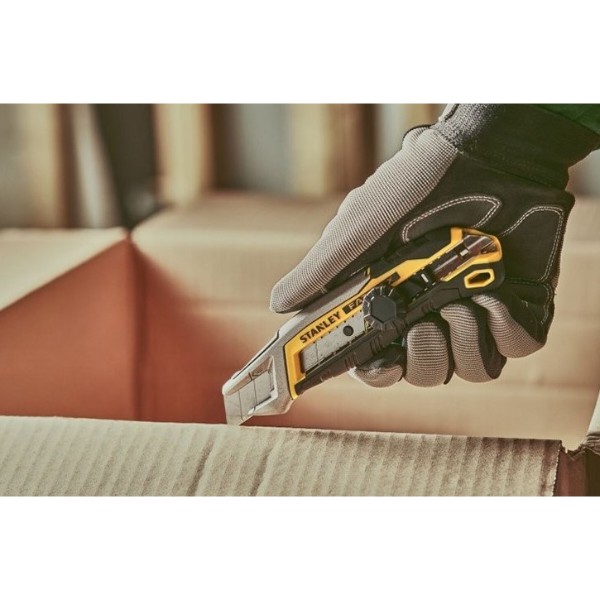 Фото - Нож строительный Stanley Fatmax Integrated Snap Knife 165 мм (FMHT10592-0)