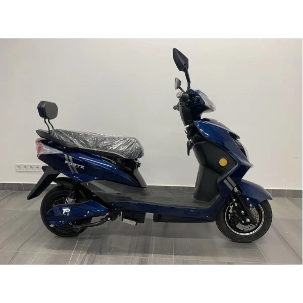 Фото - Электроскутер Forte HAWK Blue