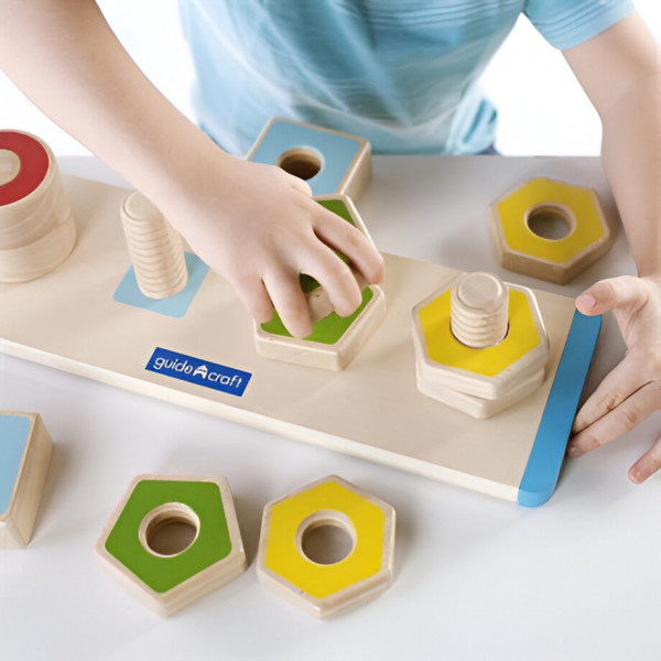 Фото - Сортер Guidecraft Manipulatives Фігури на різьбі (G6901)