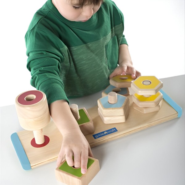 Фото - Сортер Guidecraft Manipulatives Фігури на різьбі (G6901)