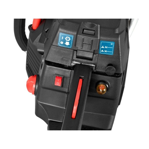 Фото - Ланцюгова пила бензинова BauMaster GC-9952BE