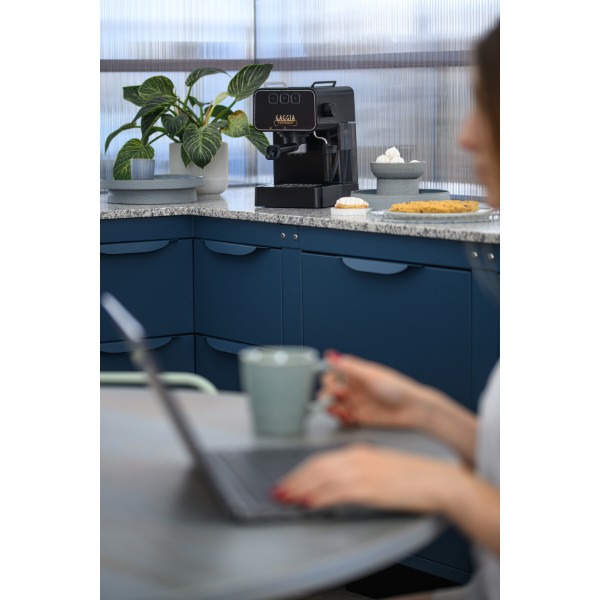 Фото - Кавоварка ріжкова Gaggia EG2115/01 Espresso Evolution Black