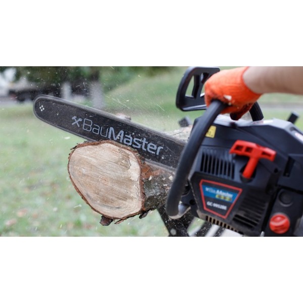 Фото - Ланцюгова пила бензинова BauMaster GC-9952BE