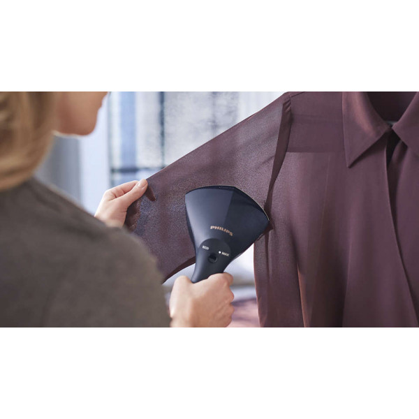 Фото - Уценка - Вертикальный отпариватель ручной Philips GC810/20