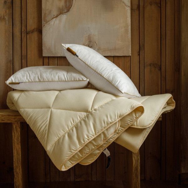 Фото - Ковдра всесезонна полуторна MirSon Шовкові №1647 Eco Light Krem (2200002652865)