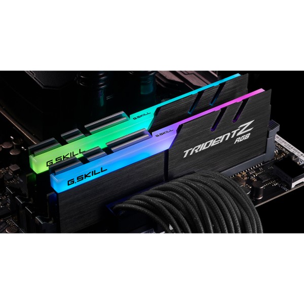 Фото - Пам'ять DDR G.Skill DDR4 2x16GB/3200 Trident Z RGB (F4-3200C16D-32GTZR)
