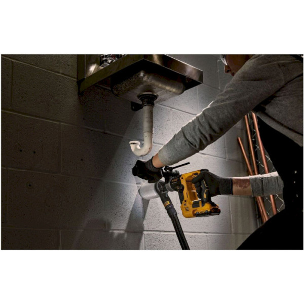 Фото - Перфоратор DeWALT DCH072N